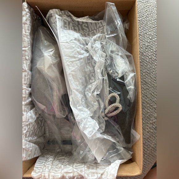 Steve Madden Viable Black Rhinestone Bow Heels – Size 9, Brand New with Box - Picture 6 of 16